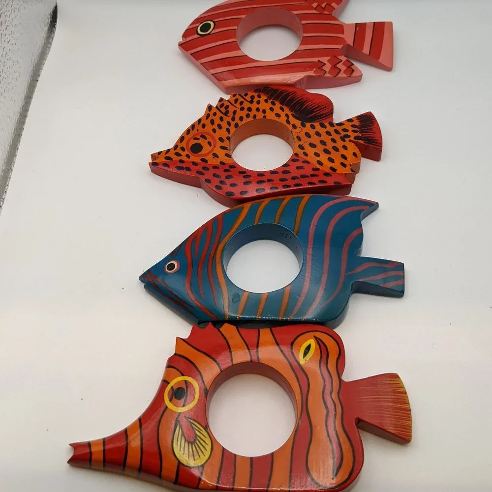 🧨🧨Napkin Rings Set of Four (4) Fish Decor